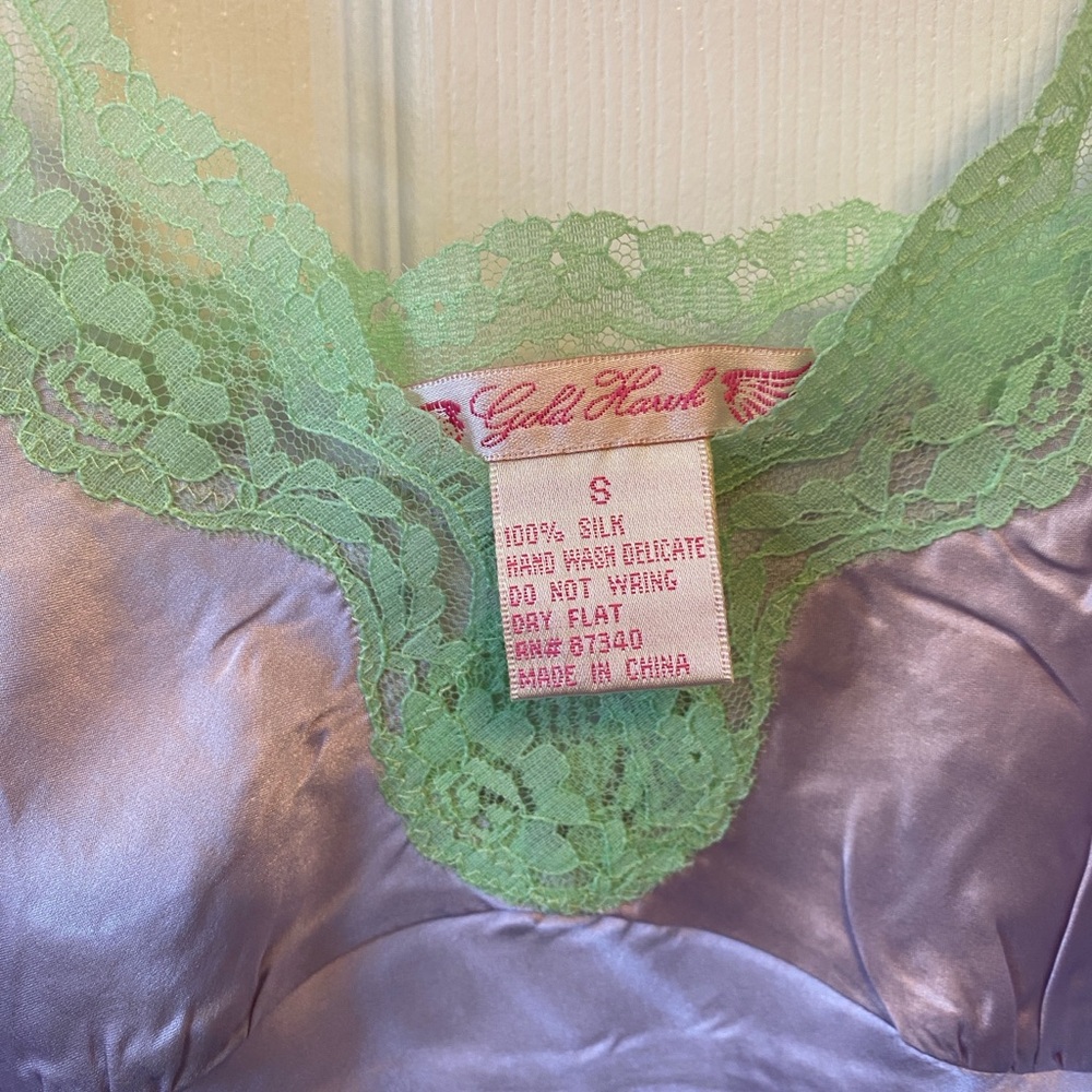 Lilac Silk Chemise Gold Hawk - Picture 5 of 5